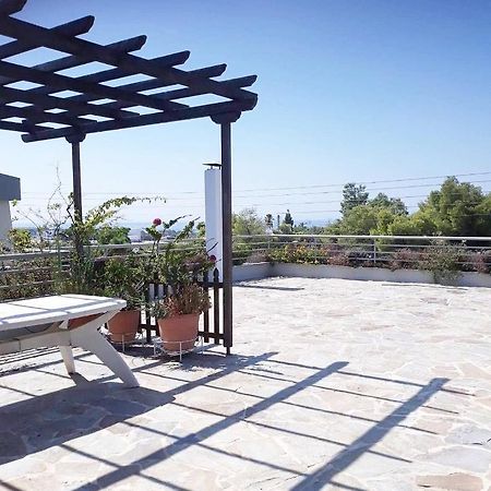 Fantastic Villa, A 5 Minute Drive From The Beach! Афины Экстерьер фото
