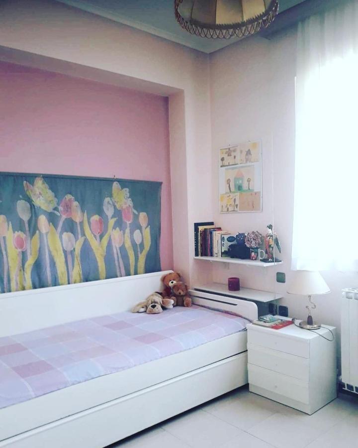 Fantastic Villa, A 5 Minute Drive From The Beach! Афины Экстерьер фото